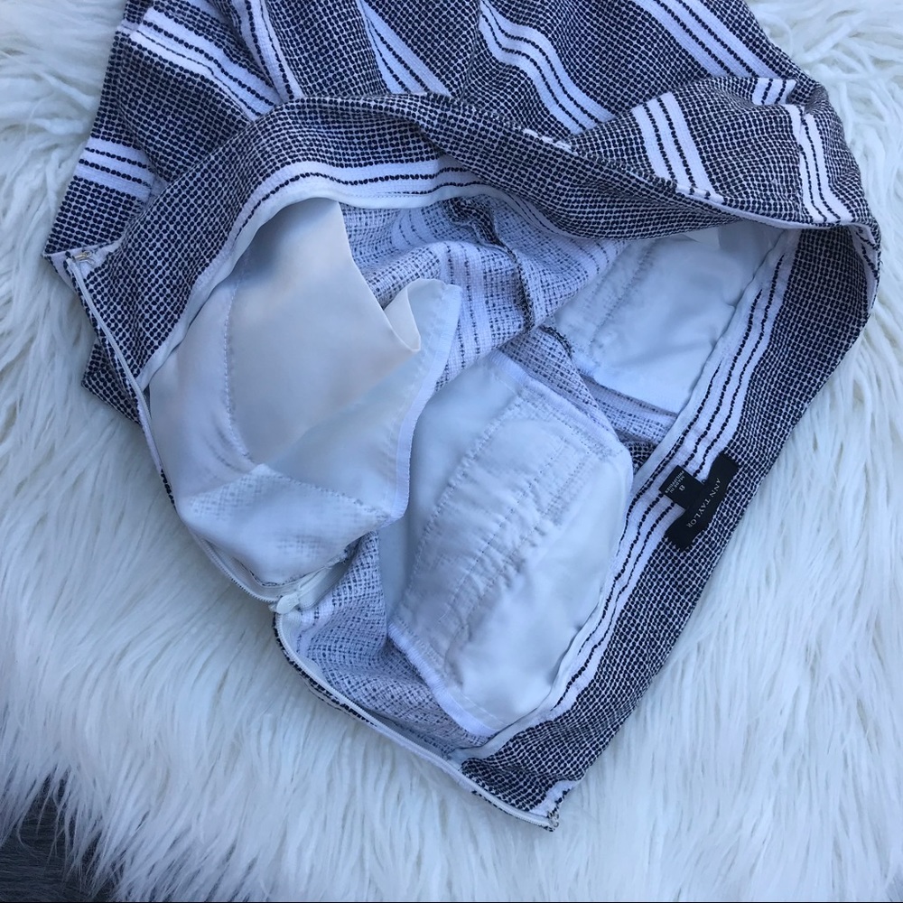 Ann Taylor striped shorts - Picture 3 of 4